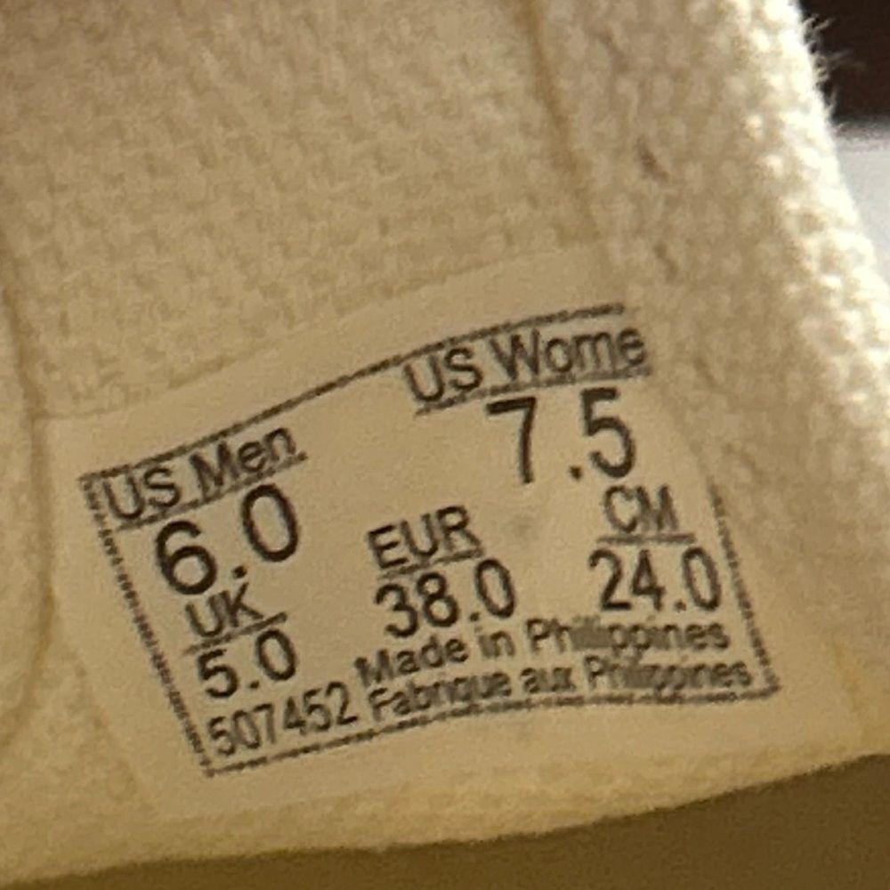 VANS Mary Jane beige cream shoes sneakers women’s 7.5 new - Picture 3 of 7